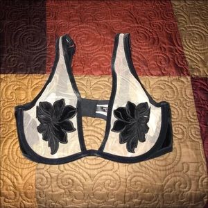 Victoria’s Secret Velvet Bra